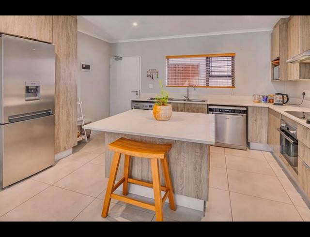 2 BEDROOM PROPERTY TO RENT IN MORNINGSIDE